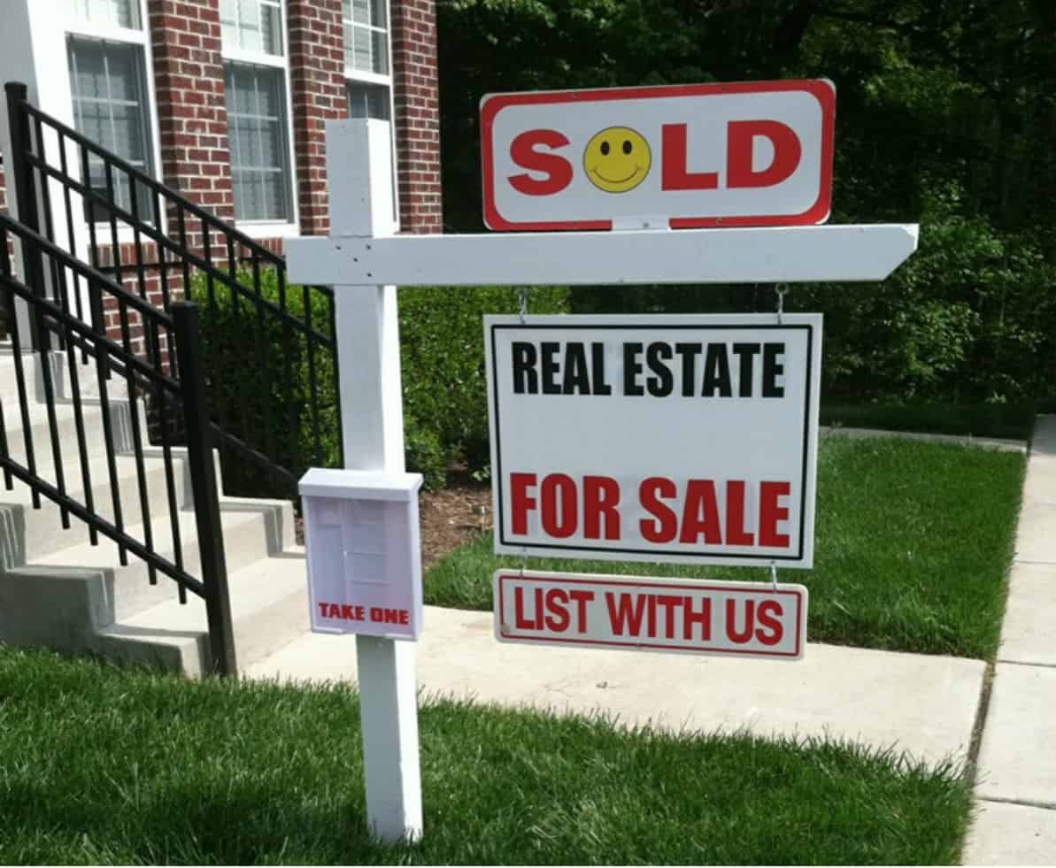 residential real estate sign installation